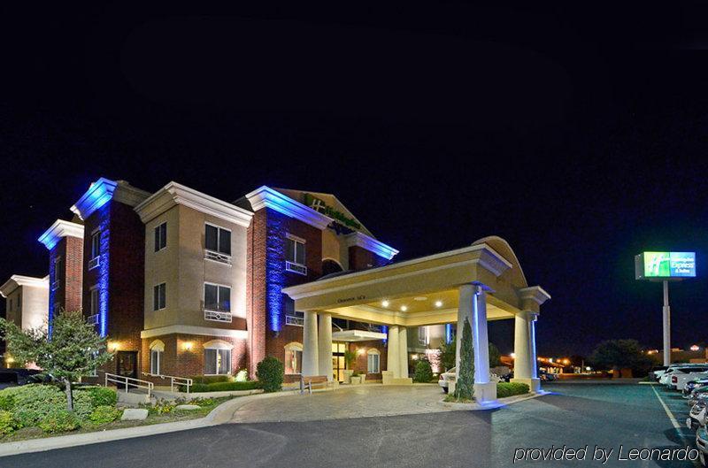 Holiday Inn Express Hotel & Suites Abilene Mall South By Ihg Exterior foto